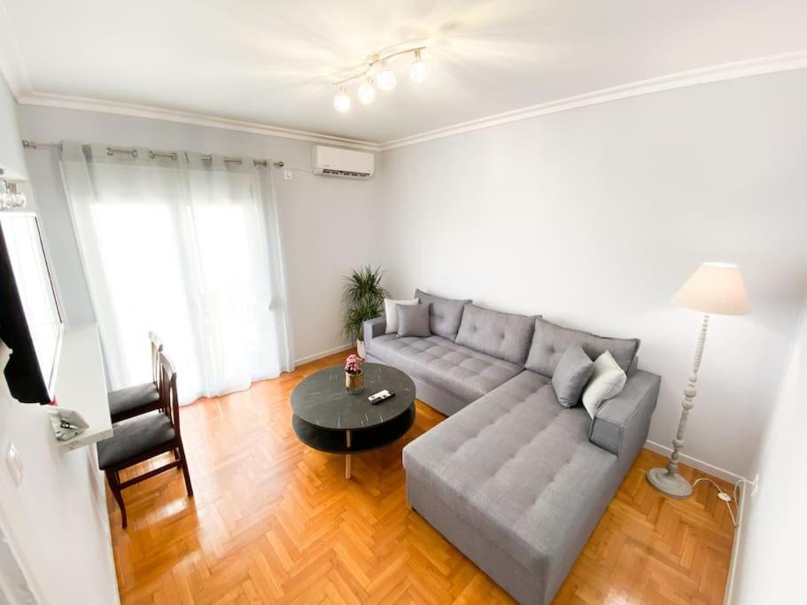 6Th Floor Apartment In Victoria Square Atene Esterno foto